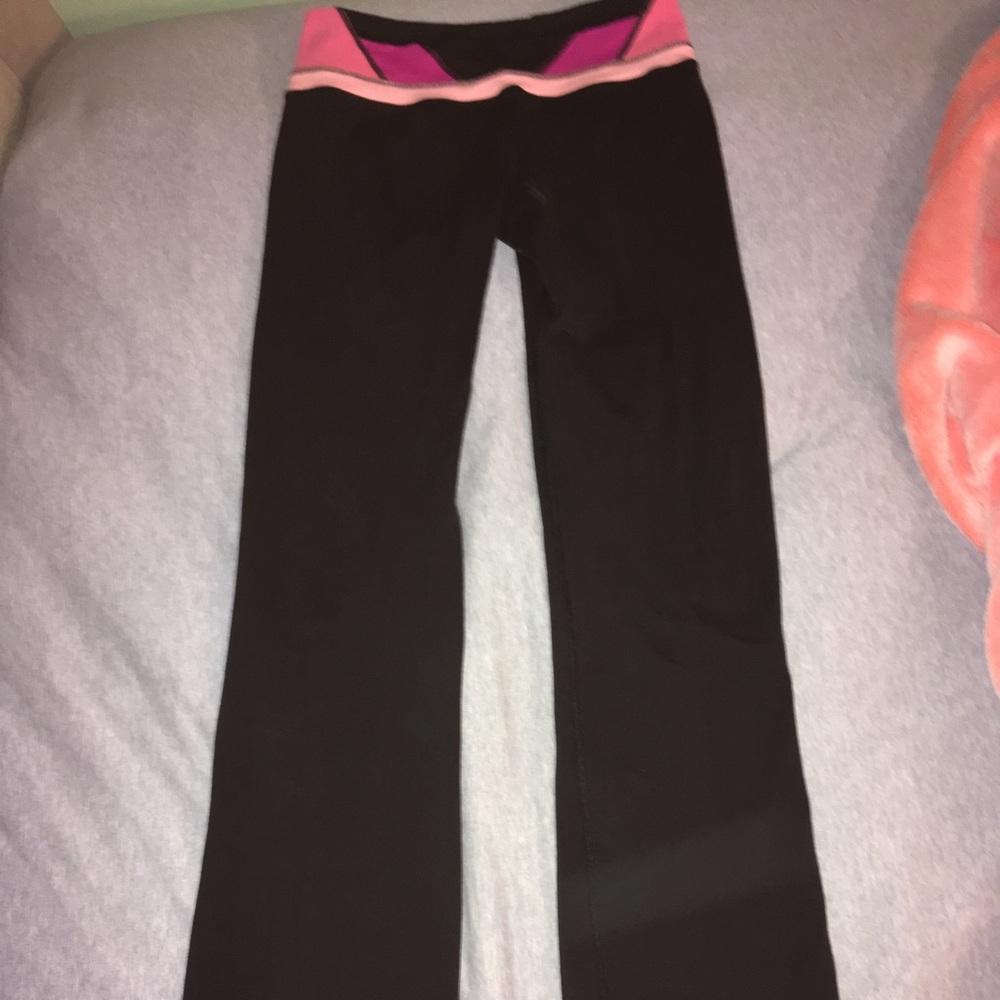 lululemon yoga pants